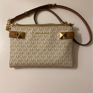 Michael Kors Crossbody Purse